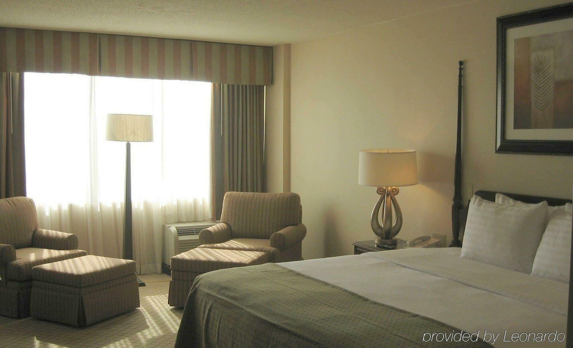 Doubletree By Hilton Raleigh Crabtree Valley Exterior foto