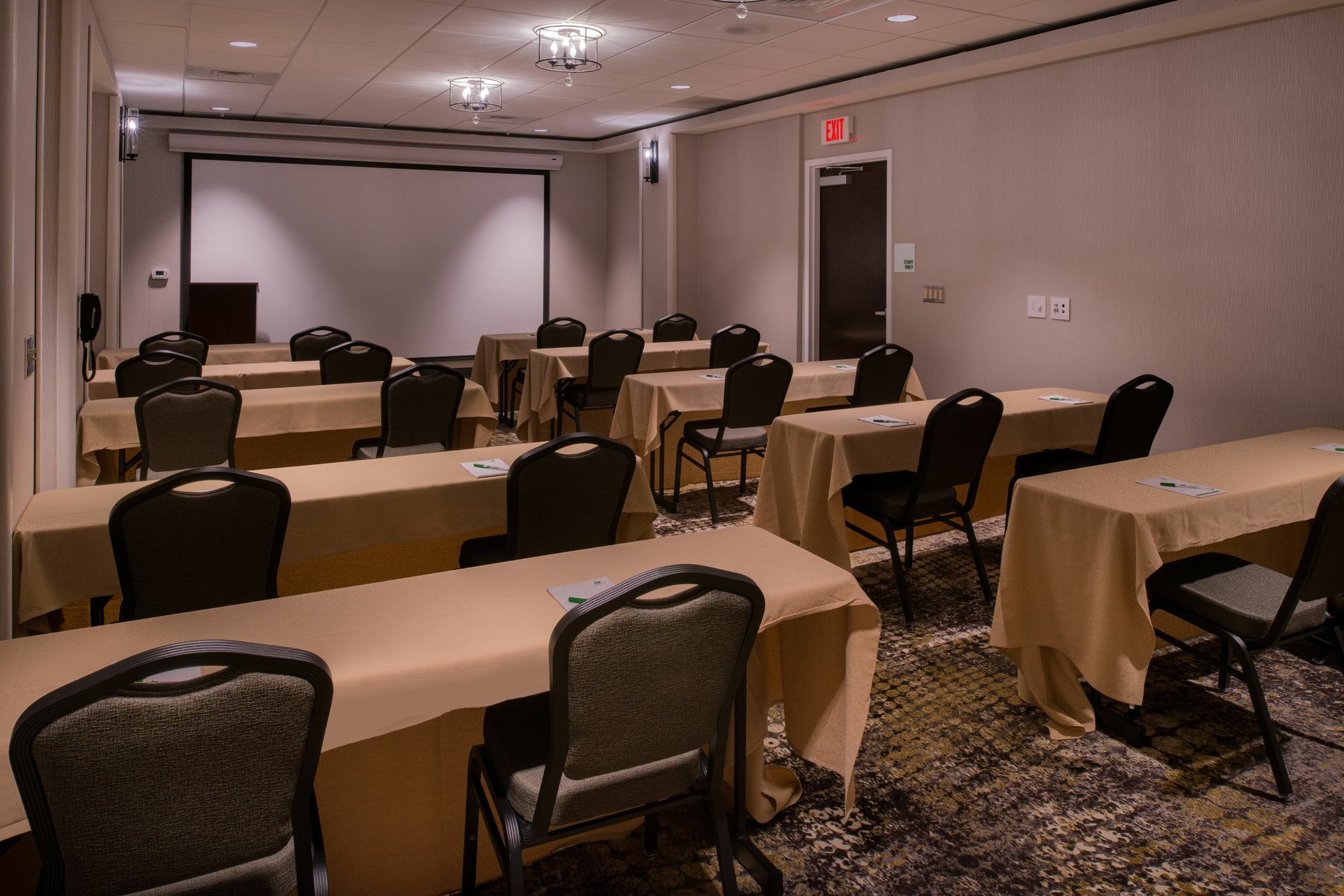 Doubletree By Hilton Raleigh Crabtree Valley Exterior foto